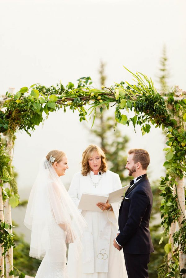 this-elegant-aspen-wedding-at-the-little-nell-has-the-most-breathtaking-backdrop-adonye-jaja-photography-36