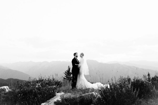 this-elegant-aspen-wedding-at-the-little-nell-has-the-most-breathtaking-backdrop-adonye-jaja-photography-47