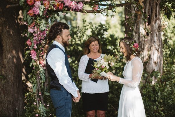 backyard-elopement-in-the-virginia-countryside-24