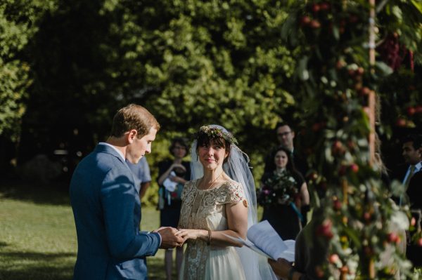 casual-and-intimate-ontario-wedding-at-ainslie-wood-conservation-area-24