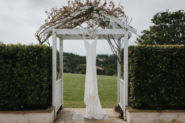 chic-barn-wedding-at-graciosa-byron-bay-1