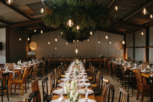 chic-barn-wedding-at-graciosa-byron-bay-24