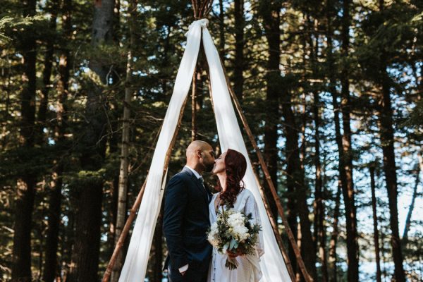 down-to-earth-lake-rosseau-wedding-23