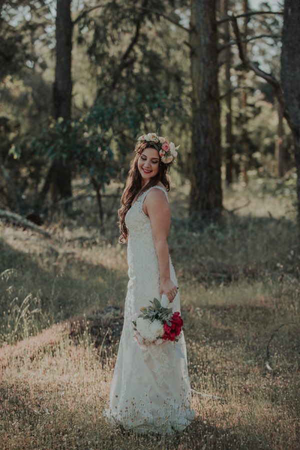 dreamy-rustic-australian-wedding-old-broadwater-farm-21