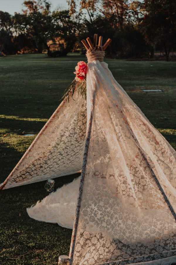 dreamy-rustic-australian-wedding-old-broadwater-farm-28