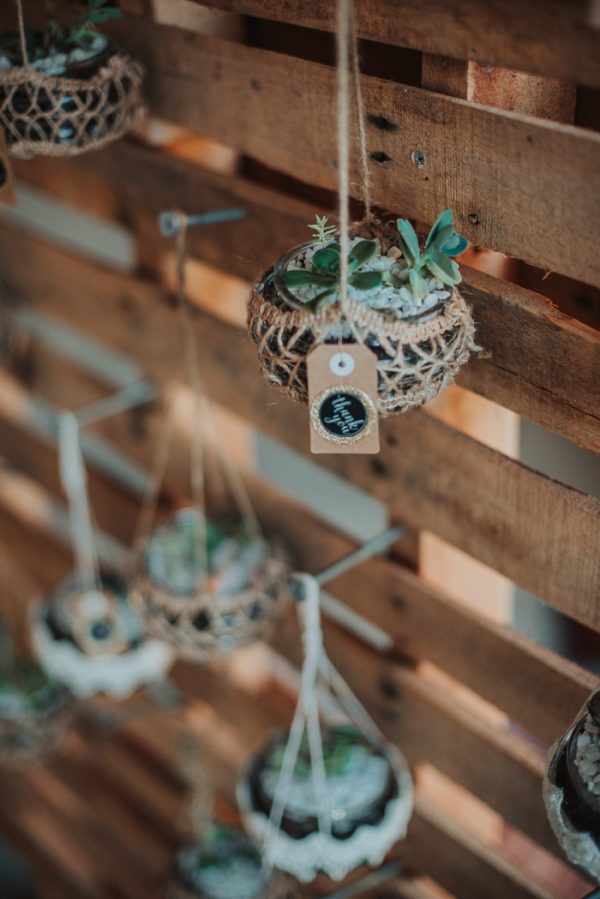 dreamy-rustic-australian-wedding-old-broadwater-farm-33