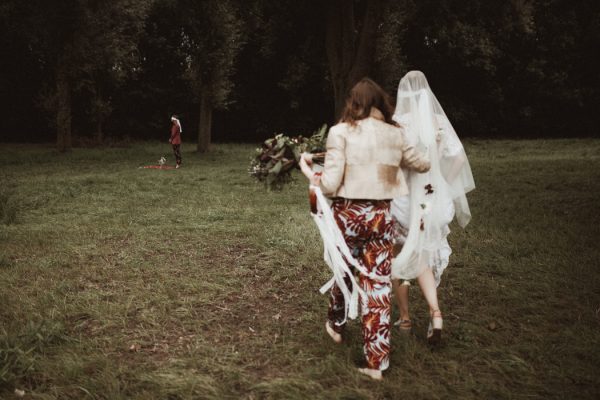 eccentric-netherlands-festival-wedding-at-paviljoen-het-buitenhuis-4