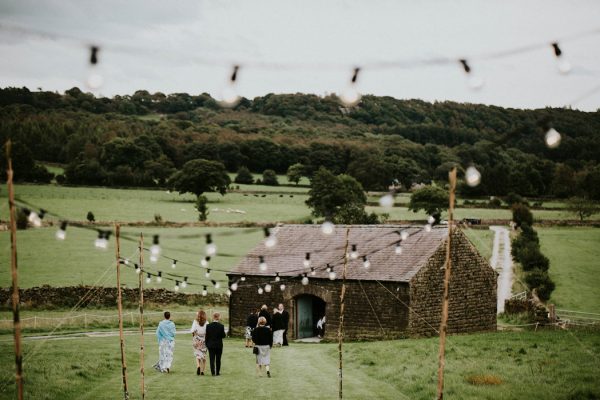 festive-yorkshire-wedding-at-braisty-estate-19