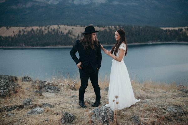 heartfelt-oregon-wedding-at-wallowa-lake-11