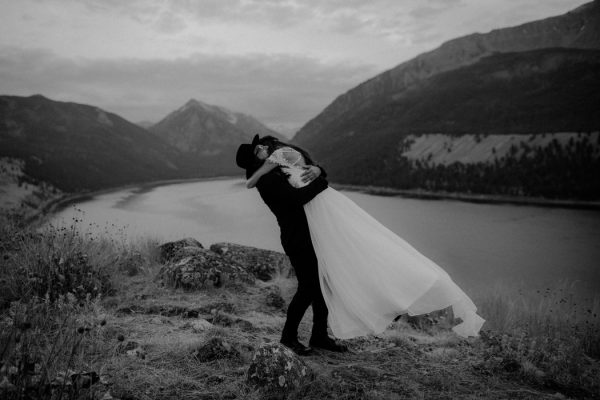 heartfelt-oregon-wedding-at-wallowa-lake-13