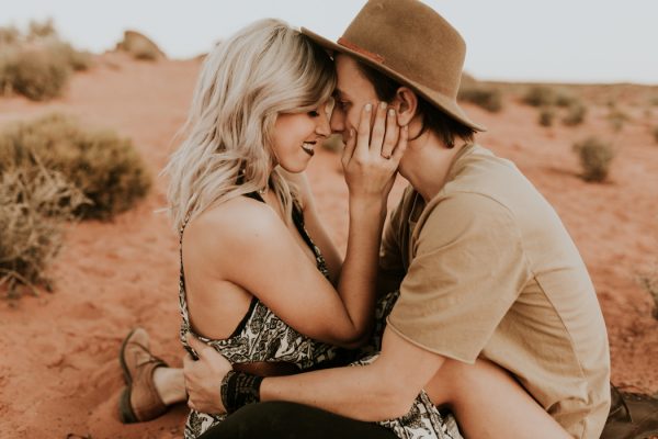jaw-dropping-destination-engagement-session-at-horseshoe-bend-30