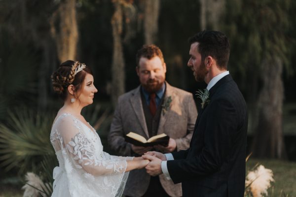 louisiana-swamp-wedding-at-sticks-and-stones-bayou-retreat-27