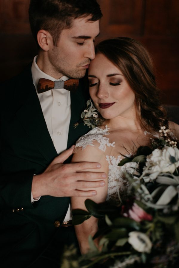 moody-modern-nashville-wedding-inspiration-at-riverwood-mansion-48