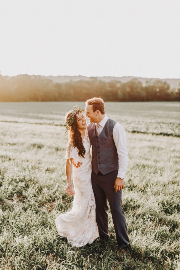 romantic-and-rustic-minnesota-wedding-at-mayowood-stone-barn-29