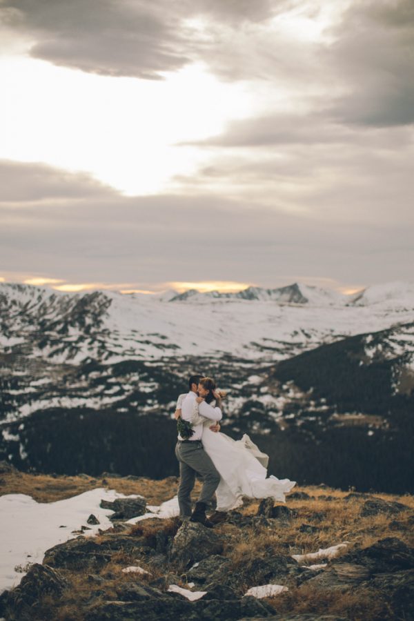 snowy-mountain-elopement-in-estes-park-23