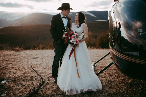 spontaneous-helicopter-elopement-inspiration-in-bragg-creek-20