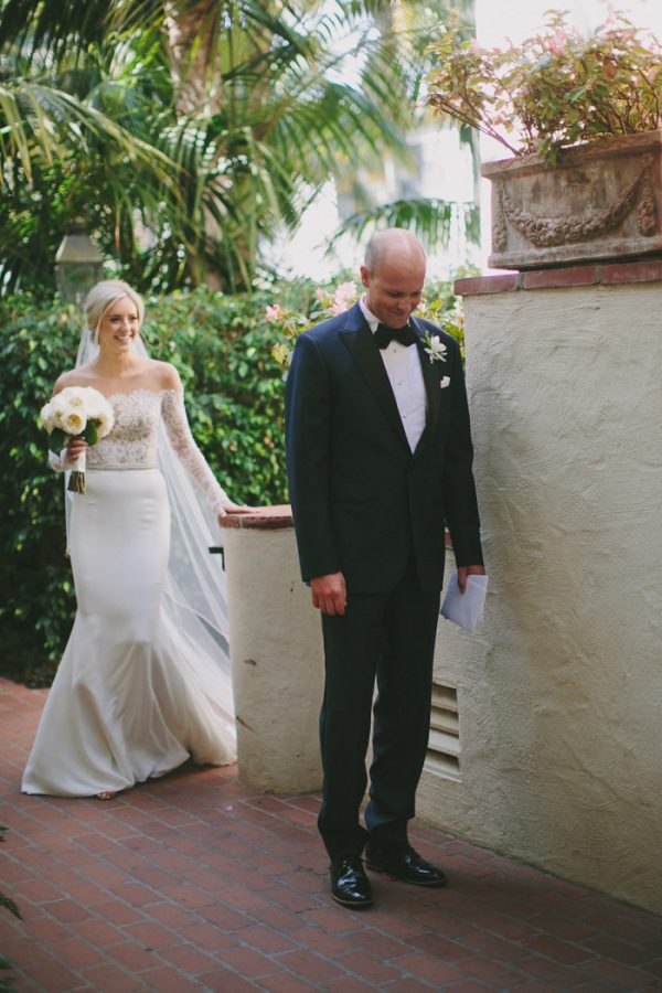 this-black-tie-santa-barbara-wedding-is-far-from-stuffy-10