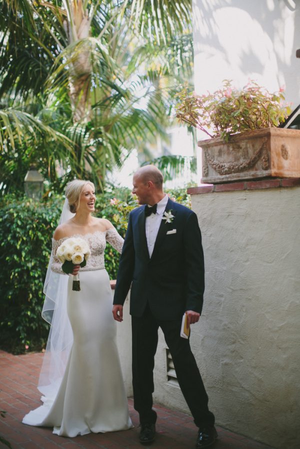 this-black-tie-santa-barbara-wedding-is-far-from-stuffy-11