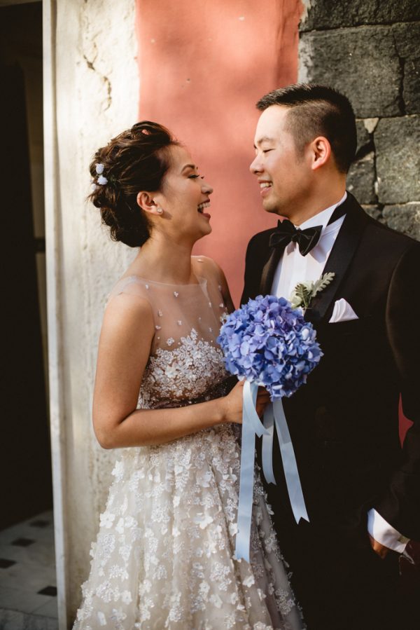 this-breathtaking-cinque-terre-wedding-has-the-most-stunning-bespoke-gown-18