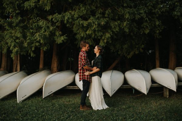 this-super-cool-summer-camp-wedding-is-all-about-community-48