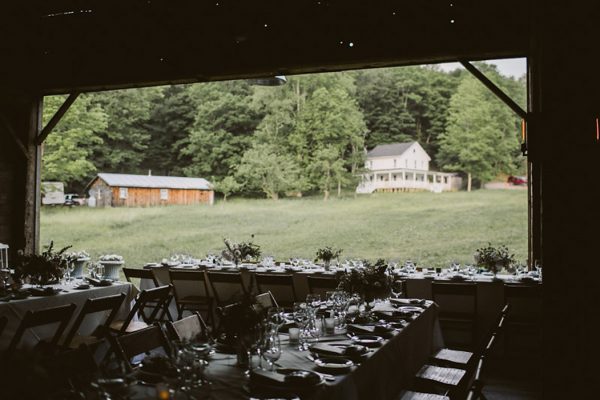 timeless-catskills-barn-wedding-at-handsome-hollow-5