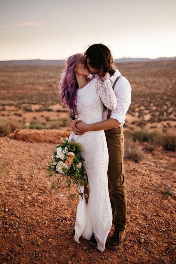 alternative-antelope-canyon-elopement-amy-bluestar-photography-10