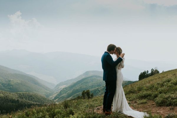 Stylish Vail, Colorado Wedding at The Sonnenalp Joel Bedford Weddings-11