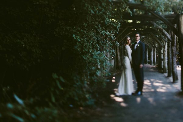 this-couple-threw-an-outdoor-barbecue-wedding-in-brooklyn-at-501-union-amber-gress-photography-26