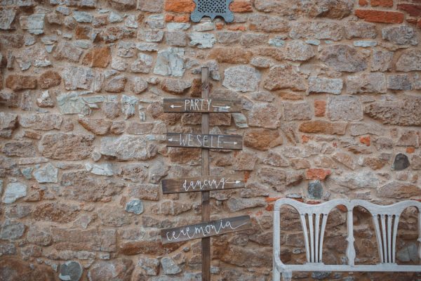 This Polish Wedding at Dolina Cedronu is Filled with Tuscan-Inspired Charm Time of Joy Photography-30