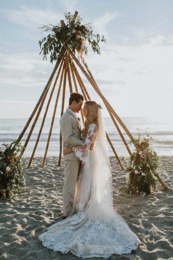 Breezy Cream and Beige Beach Wedding at Levyland Estates | Junebug Weddings