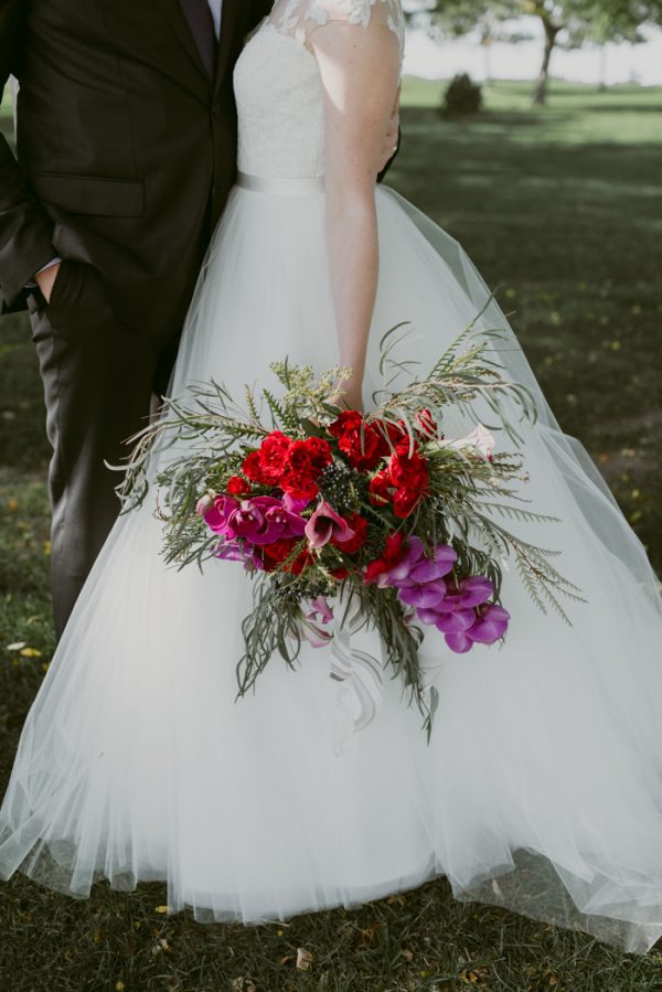 This Romantic Cleveland Wedding At Red Space Brings The Drama Junebug Weddings