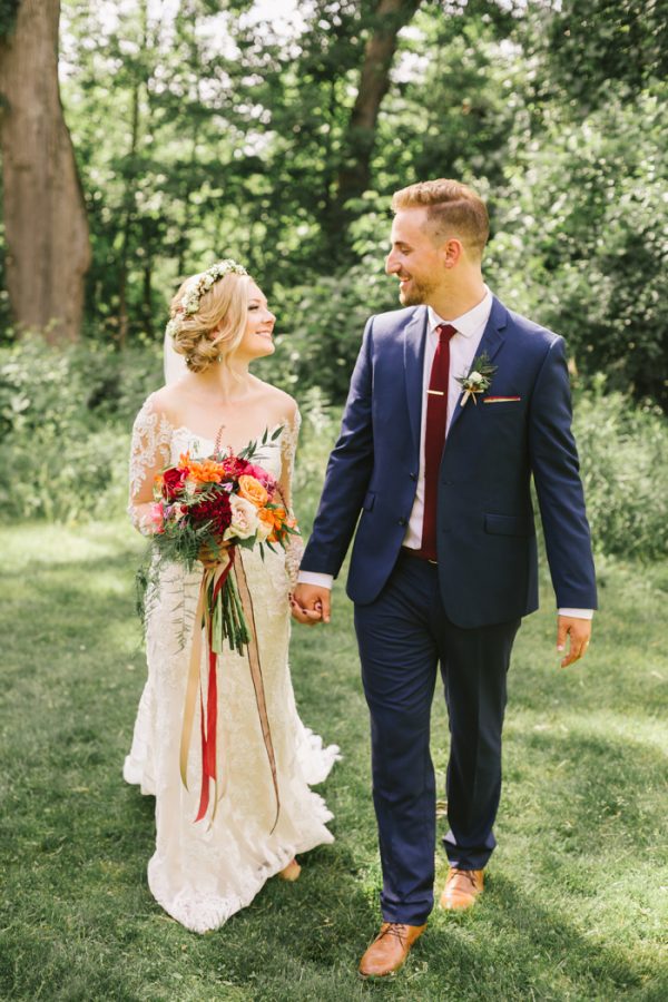 Colorful Ontario Wedding at The Slit Barn