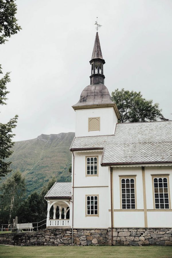 Charming Norwegian Wedding in the Mountains Junebug Weddings