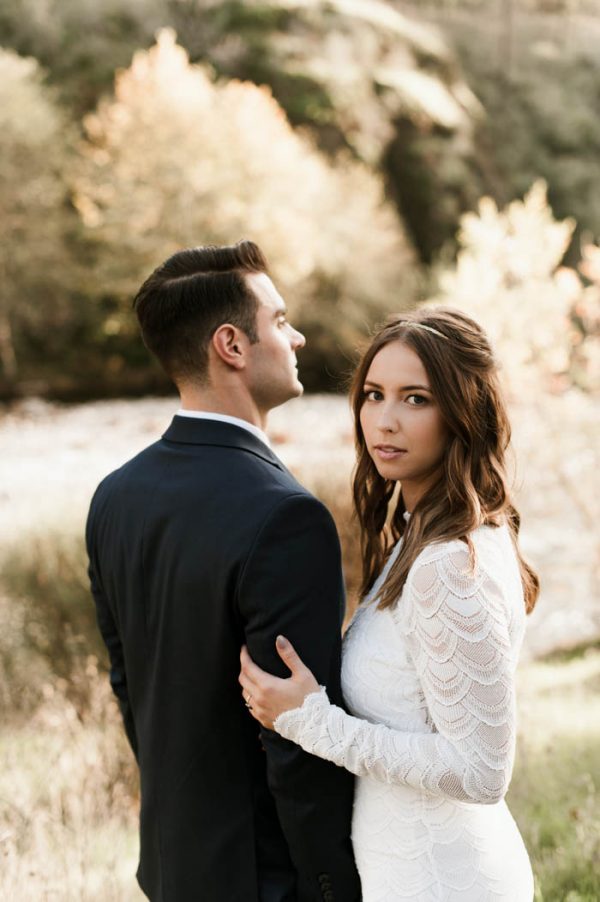 Modern Rustic Northern California Wedding at Honey Run Covered Bridge ...