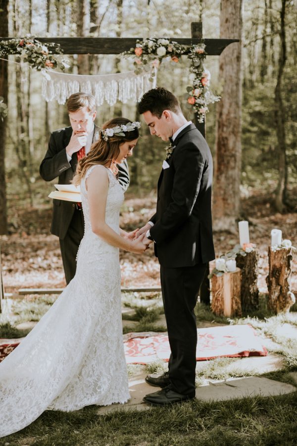 Vintage Georgia Forest Wedding at McCrite's Cottonwood Estate | Junebug ...