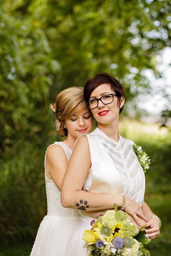 37 Adorable Photos Of Same Sex Couples That Prove Love Is Love Junebug Weddings