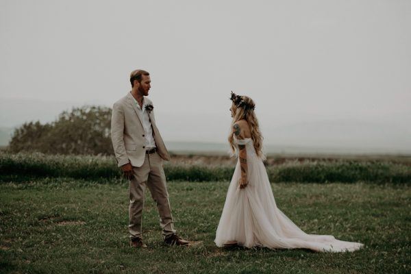 Wildly Romantic Wedding at Wind Wolves Preserve | Junebug Weddings