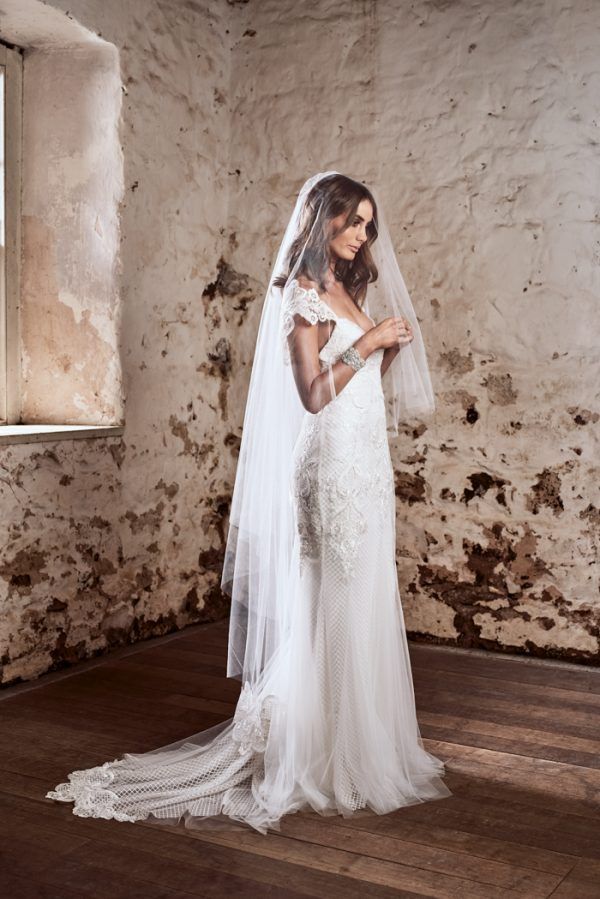 Modern wedding veils — Anna Campbell