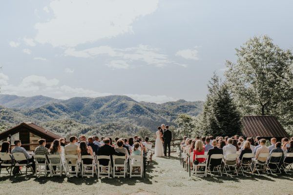 Eclectic Diy North Carolina Wedding At Watershed Cabins Resort