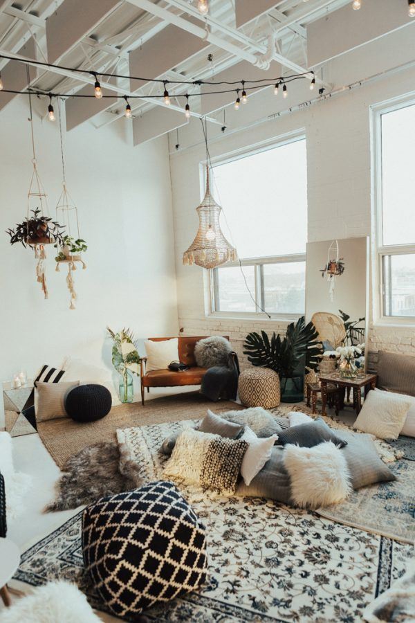 Get Inspired by These Cozy Wedding Reception Lounge Areas ...