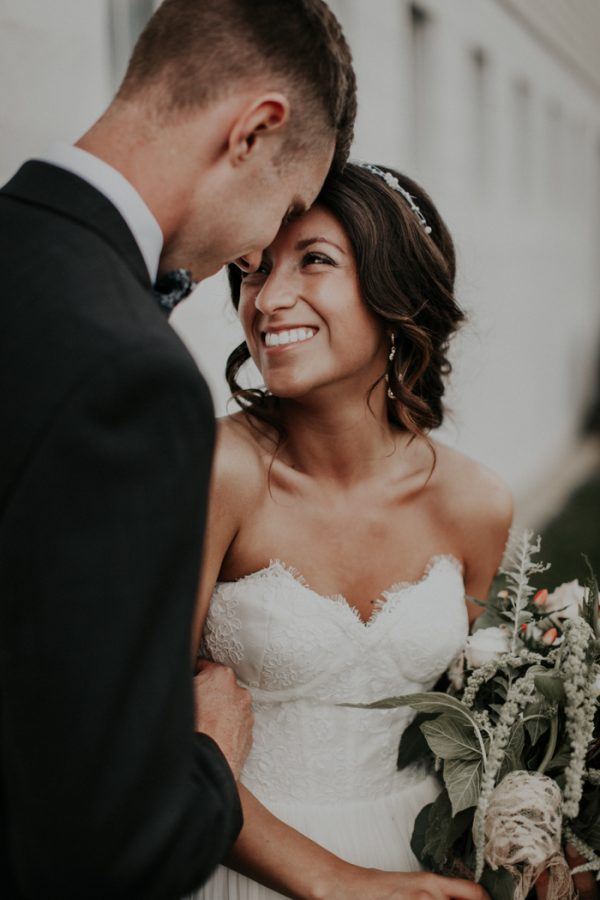 Rustic Rose Gold Oregon Wedding at Heiser Farms Junebug Weddings