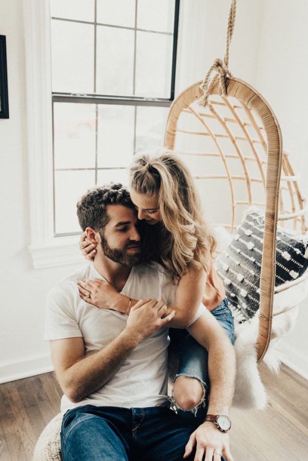 This Newlywed Photo Shoot at Home is Giving Us Major Couple Goals ...