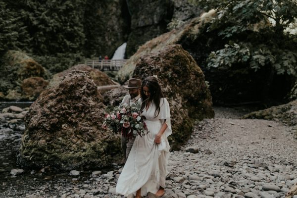 This Eclectic Wahclella Falls Wedding Blends Natural And Urban