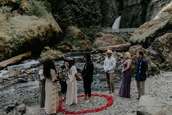 This Eclectic Wahclella Falls Wedding Blends Natural And Urban