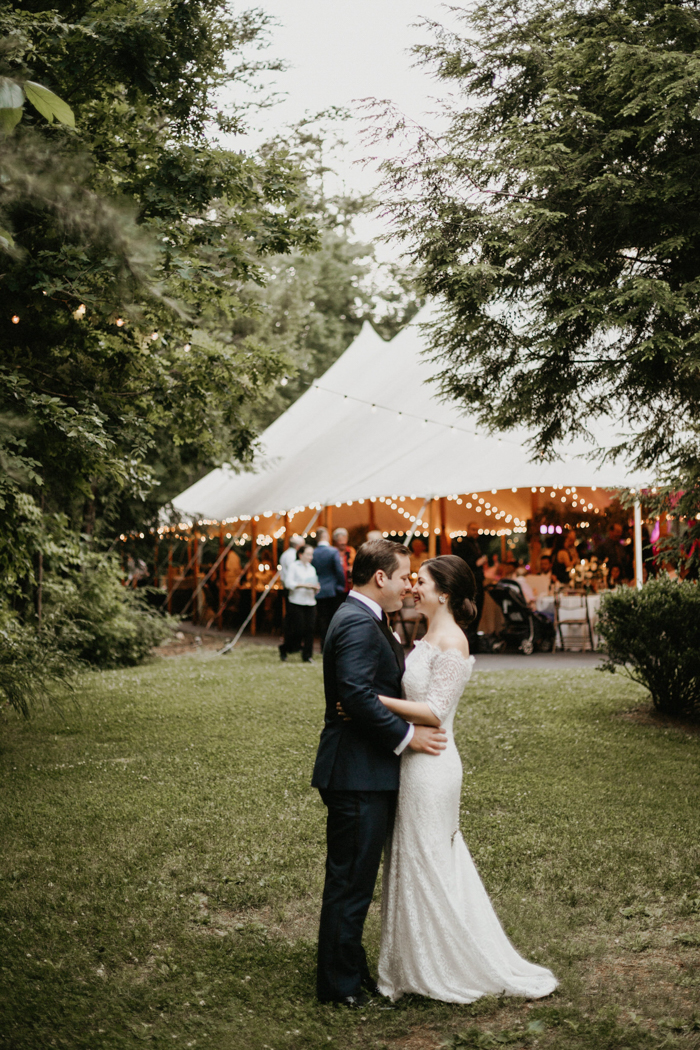 Classic Rustic Tennessee Wedding at RT Lodge | Junebug Weddings