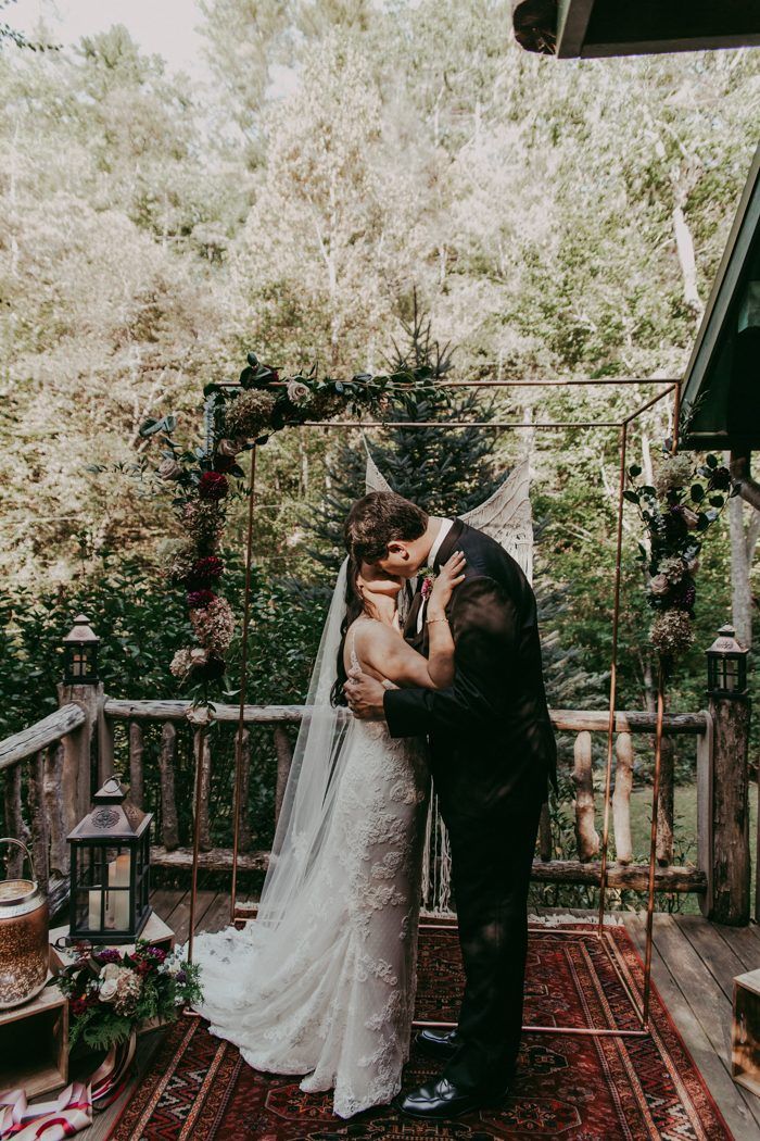 This Intimate North Carolina Elopement is Styled to the Nines | Junebug ...