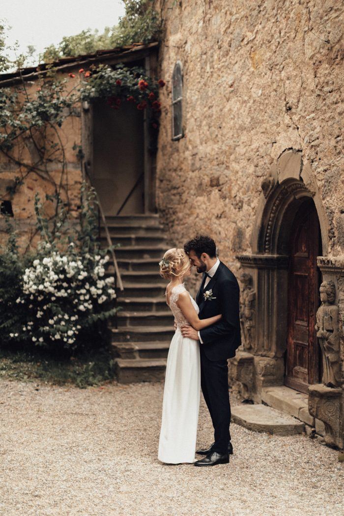 Scandinavian Inspired German Wedding at Wasserschloss Unsleben ...