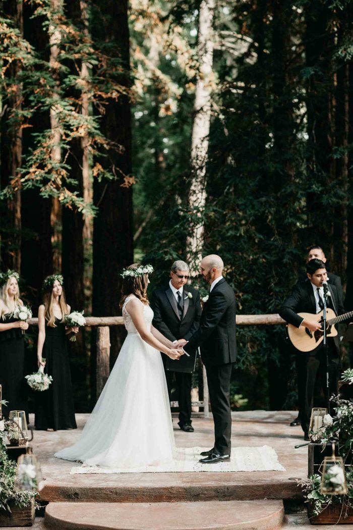 Couple's dream wedding brightens a dark time – Orange County Register