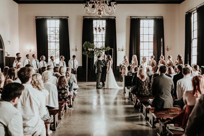 This Portland Wedding At The Colony Was Minimalist With A Touch Of Glam Junebug Weddings 