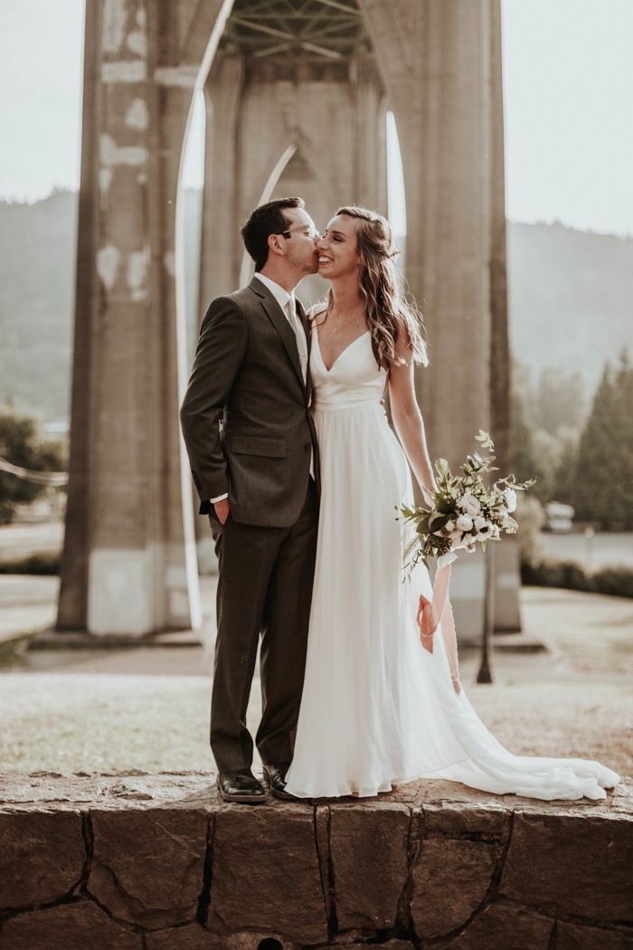 This Portland Wedding at The Colony was Minimalist with a Touch of